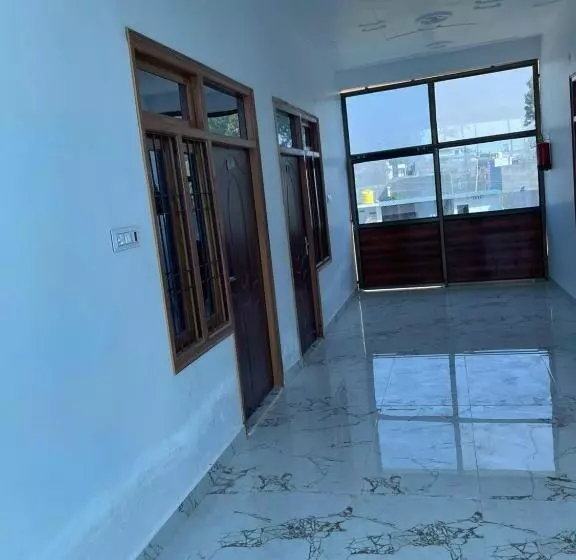 ホテル Goroomgo Ayodhya Dham Guest House Ayodhya