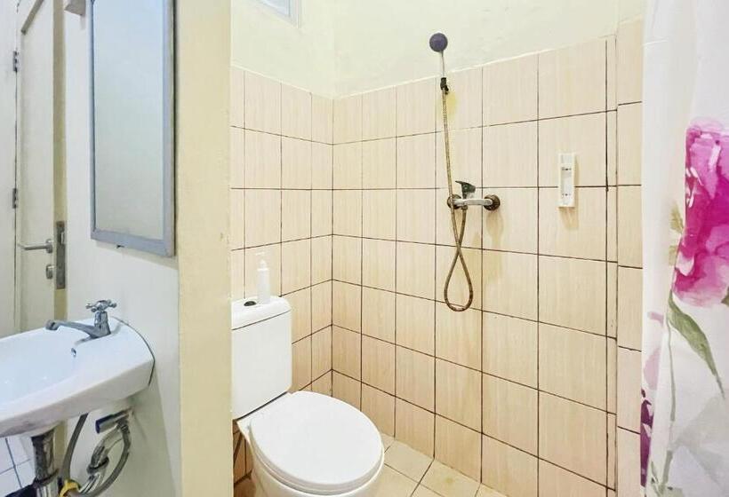 Hotel Reddoorz Near Soekarno Hatta Airport 3