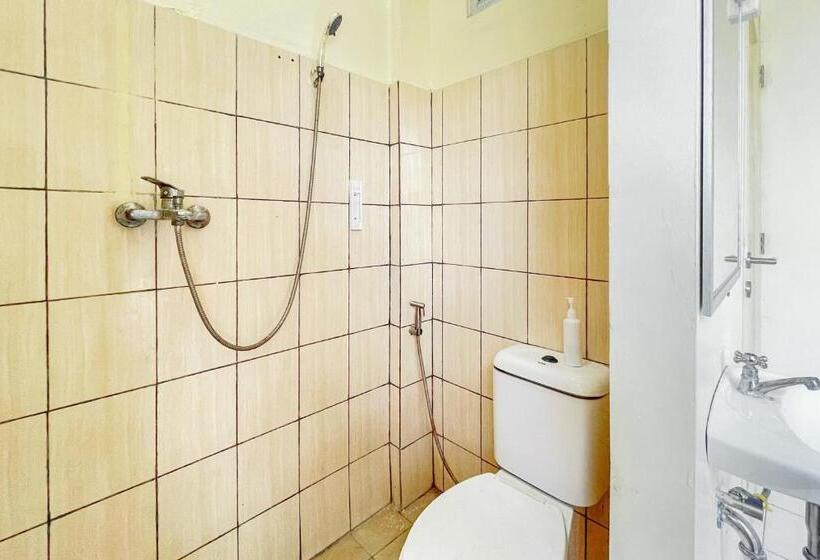 Hotel Reddoorz Near Soekarno Hatta Airport 3