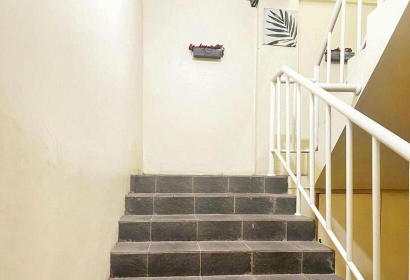 Hotel Reddoorz Near Soekarno Hatta Airport 3