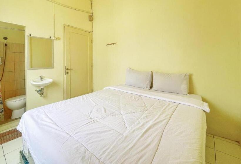 Hotel Reddoorz Near Soekarno Hatta Airport 3