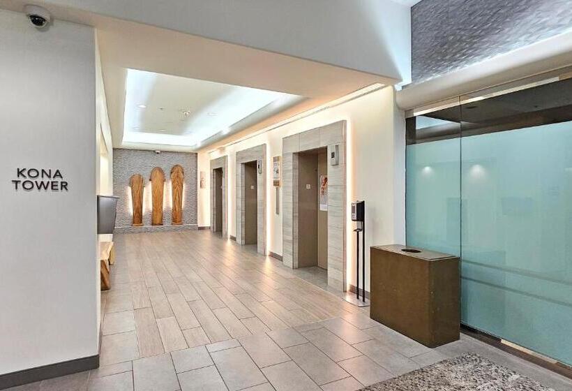 Отель Ocean View Room At Ala Moana Fees Include