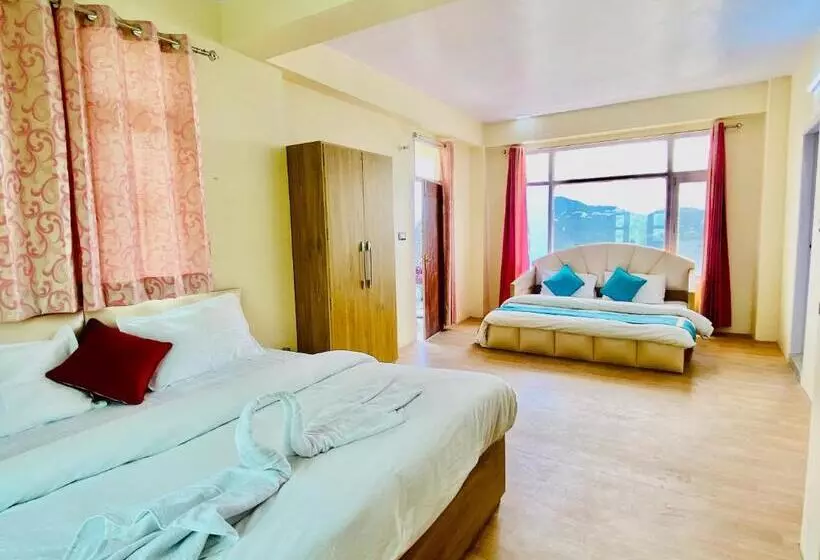 ホテル Royal Green Mashobra   Mountain And Valley View Rooms