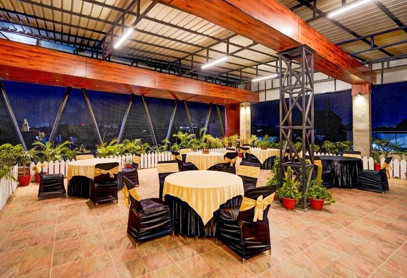 هتل Super Townhouse Prince Chowk Near Railway Station