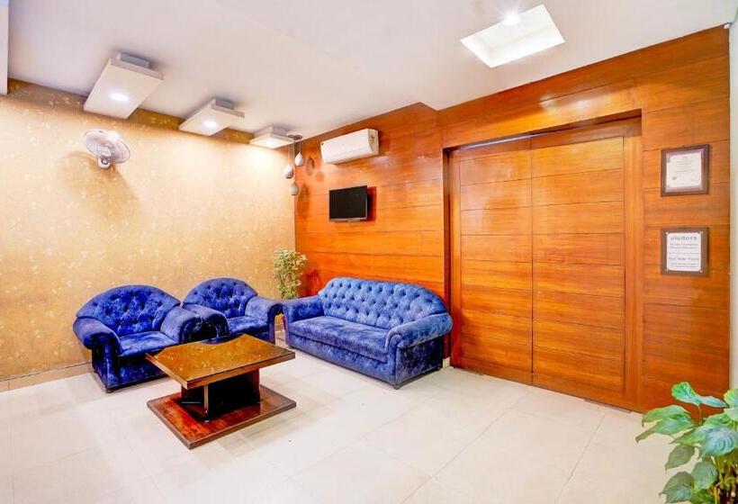 هتل Super Townhouse Prince Chowk Near Railway Station