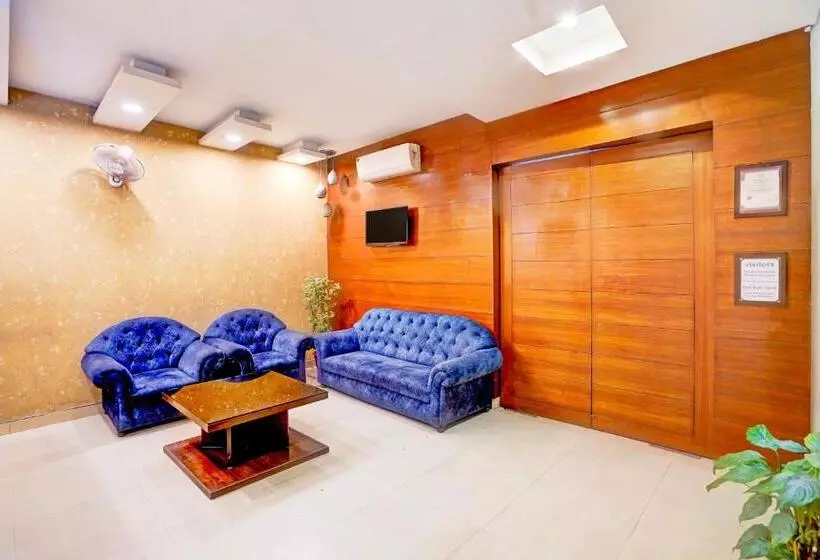هتل Super Townhouse Prince Chowk Near Railway Station