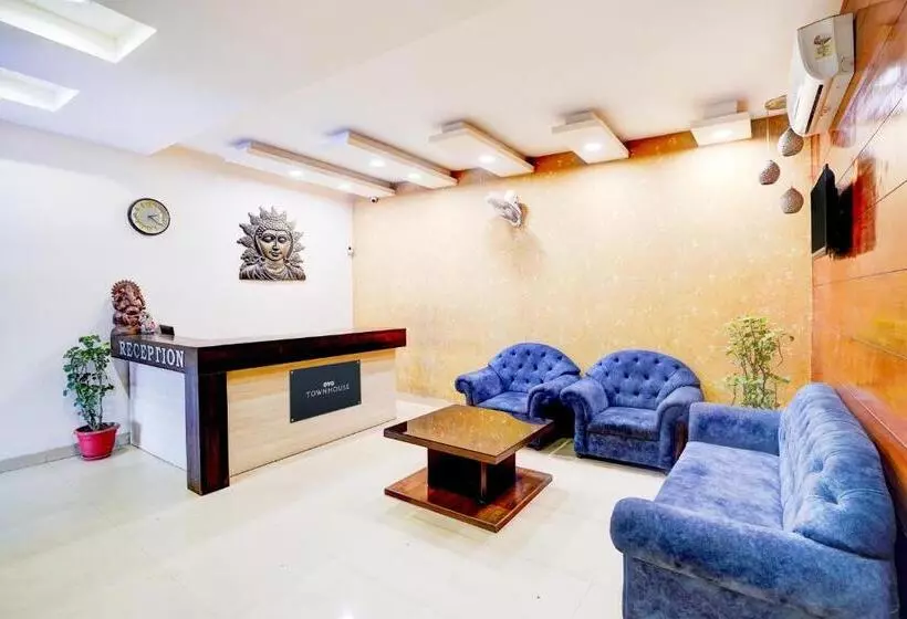 هتل Super Townhouse Prince Chowk Near Railway Station