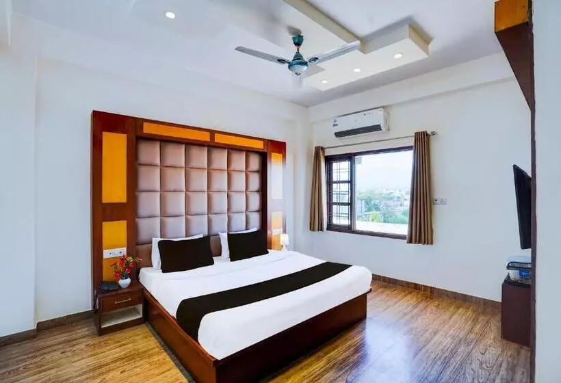 هتل Super Townhouse Prince Chowk Near Railway Station
