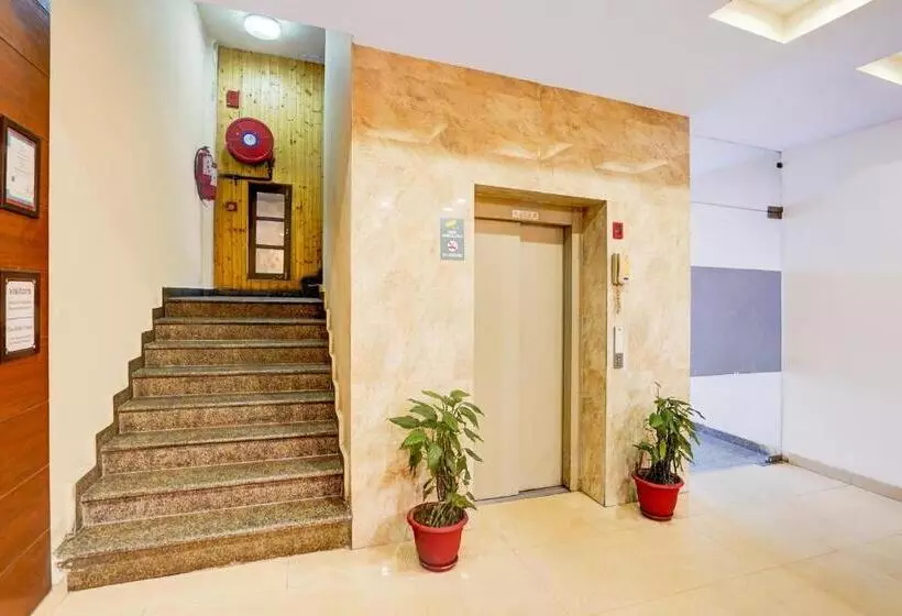 هتل Super Townhouse Prince Chowk Near Railway Station
