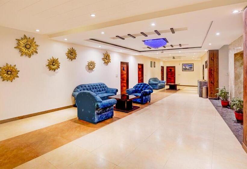 هتل Super Townhouse Prince Chowk Near Railway Station