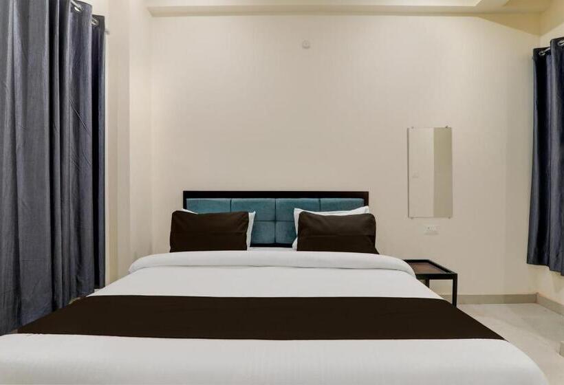 Oyo Flagship Hotel Jp International