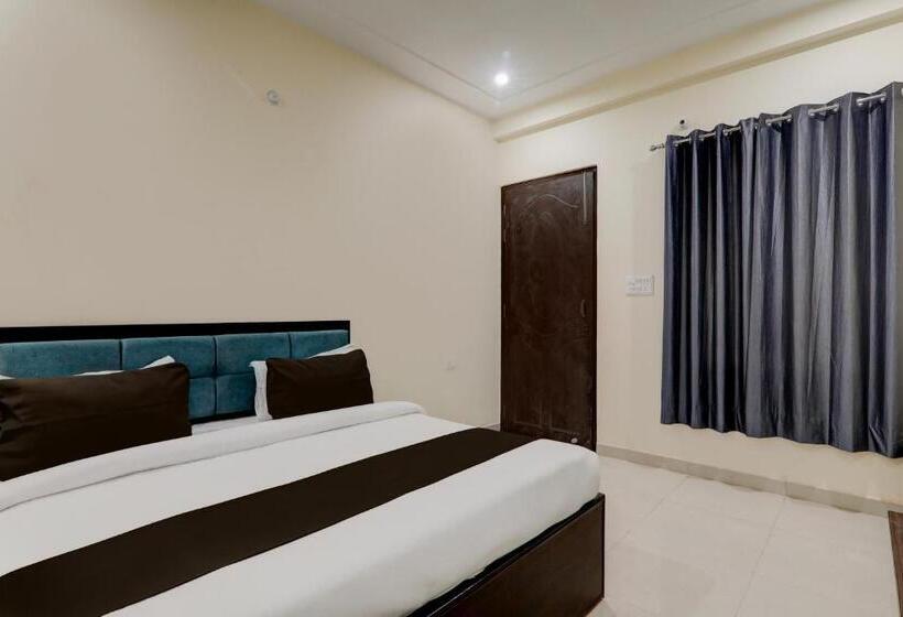 Oyo Flagship Hotel Jp International