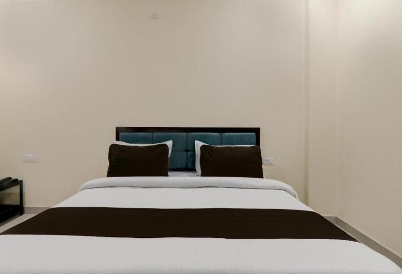 Oyo Flagship Hotel Jp International