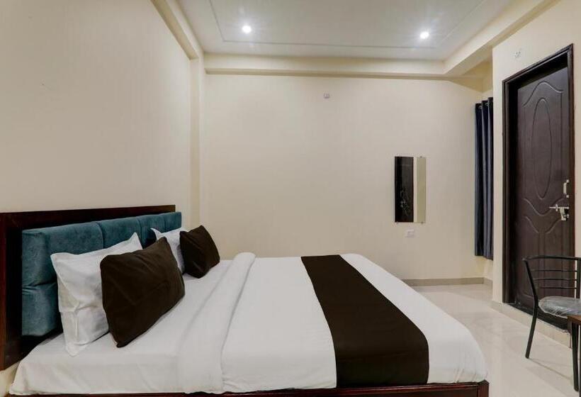 Oyo Flagship Hotel Jp International