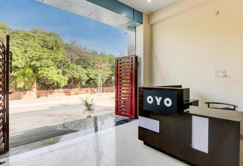 Oyo Flagship Hotel Jp International