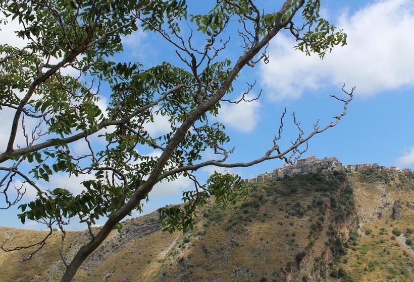 مبيت وإفطار Alfonso Di Loria