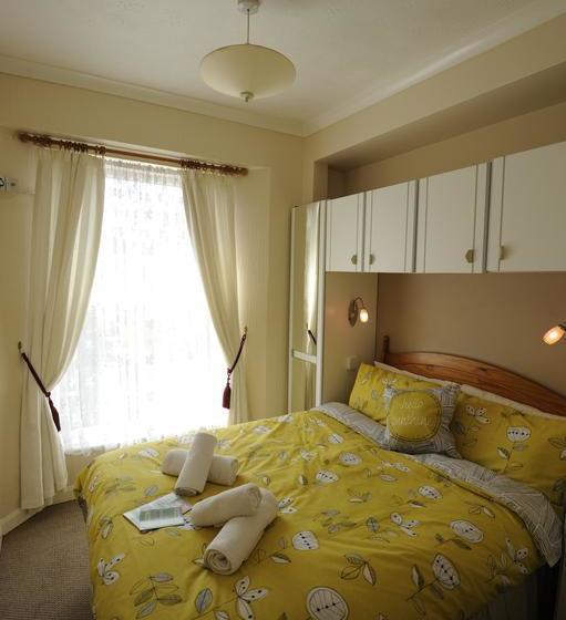 تختخواب و صبحانه Bay Cottage Guest House Child Free Zone