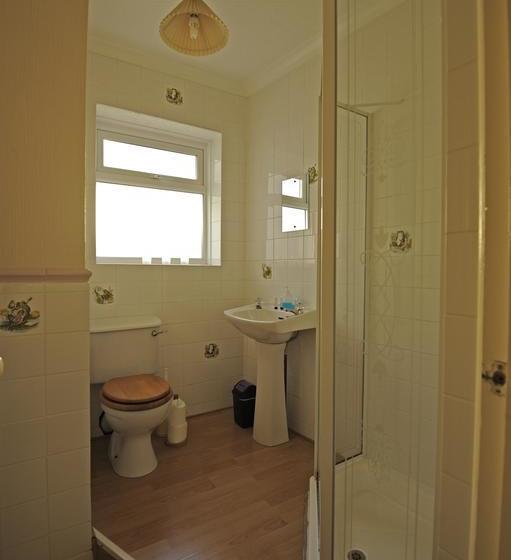 تختخواب و صبحانه Bay Cottage Guest House Child Free Zone