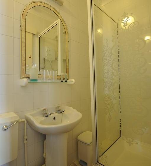 تختخواب و صبحانه Bay Cottage Guest House Child Free Zone