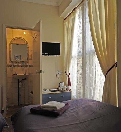 تختخواب و صبحانه Bay Cottage Guest House Child Free Zone