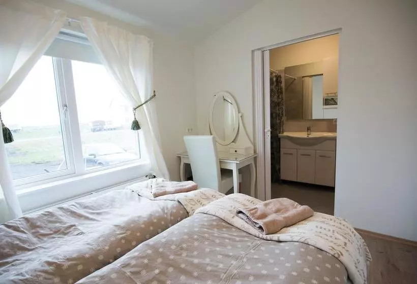 تختخواب و صبحانه Guesthouse Grund