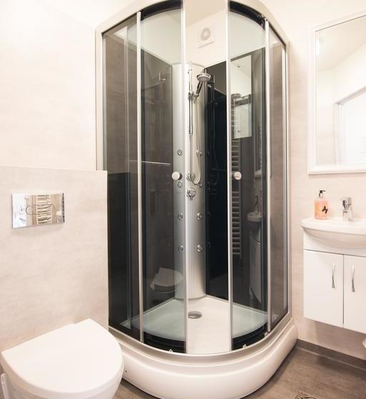 تختخواب و صبحانه Guesthouse Grund