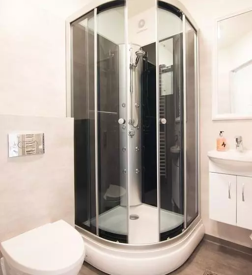 تختخواب و صبحانه Guesthouse Grund