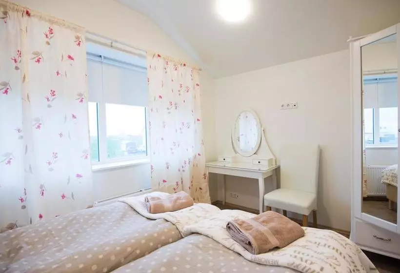 تختخواب و صبحانه Guesthouse Grund