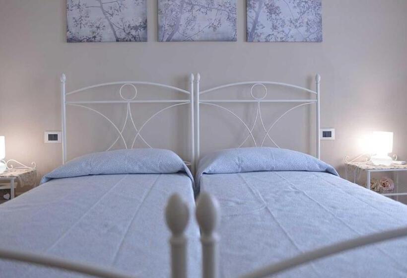 تختخواب و صبحانه La Locanda Francigena