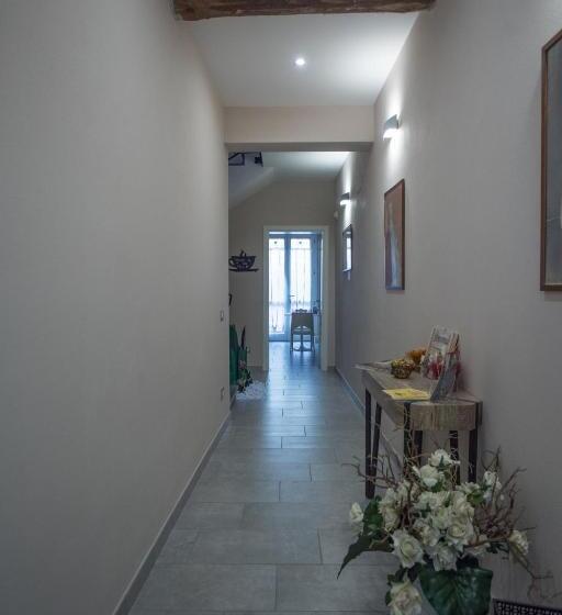 민박 Lanterna Room&breakfast