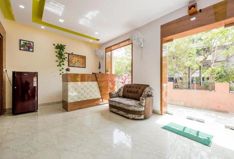 בית מלון כפרי Chandramouli