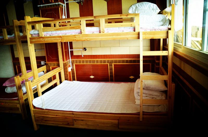 ユースホステル Shangri La Emma Inn