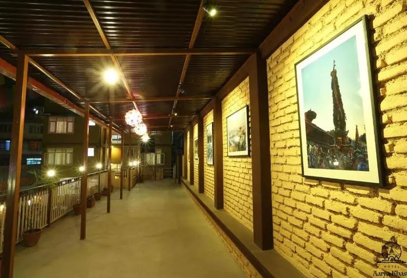 هتل Aarya Chaitya Inn