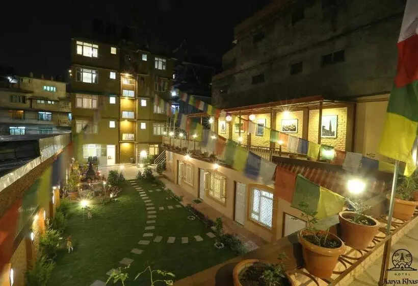 هتل Aarya Chaitya Inn