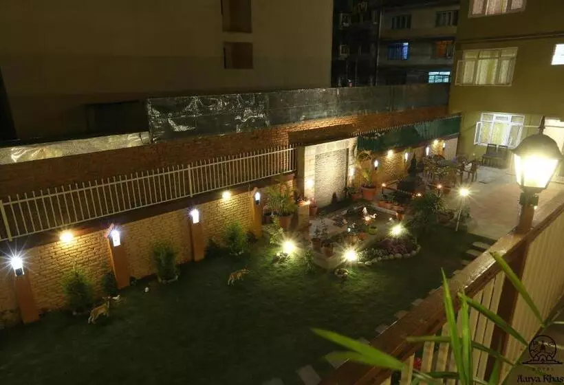 هتل Aarya Chaitya Inn