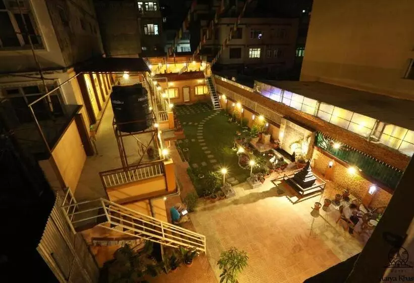 هتل Aarya Chaitya Inn