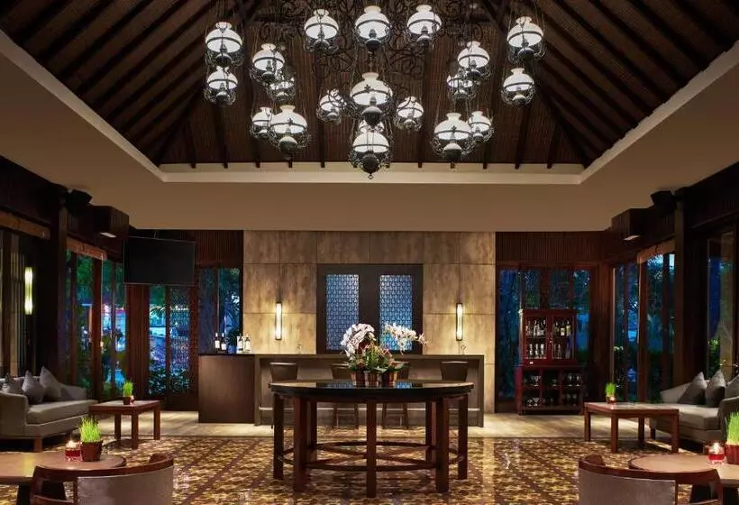 él Hotel Royale Banyuwangi