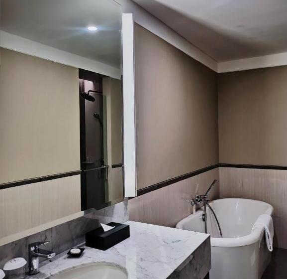 él Hotel Royale Banyuwangi