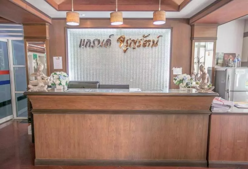 هتل Grand Charoonrat Apartment