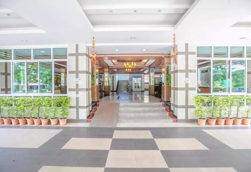 هتل Grand Charoonrat Apartment