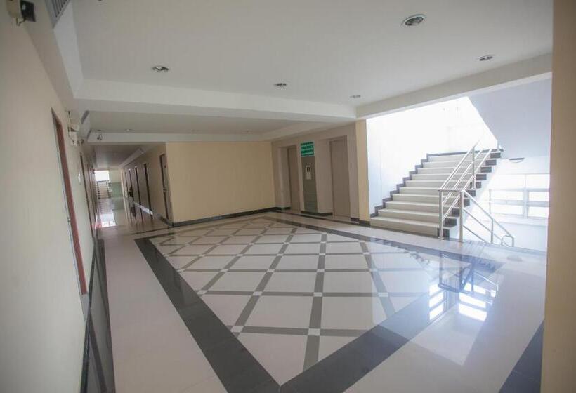 هتل Grand Charoonrat Apartment