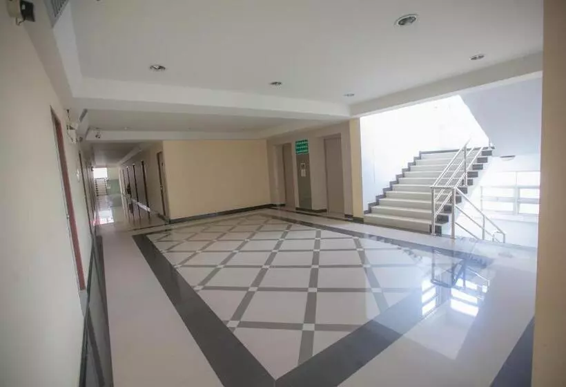 هتل Grand Charoonrat Apartment