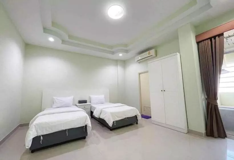 هتل Grand Charoonrat Apartment