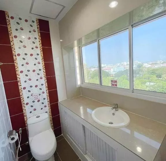 هتل Grand Charoonrat Apartment