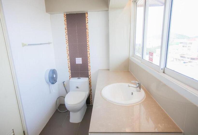 هتل Grand Charoonrat Apartment