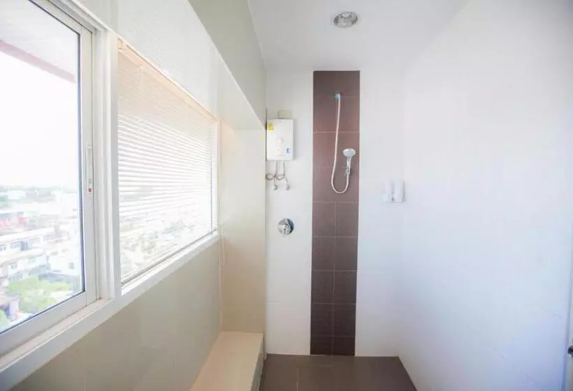 هتل Grand Charoonrat Apartment