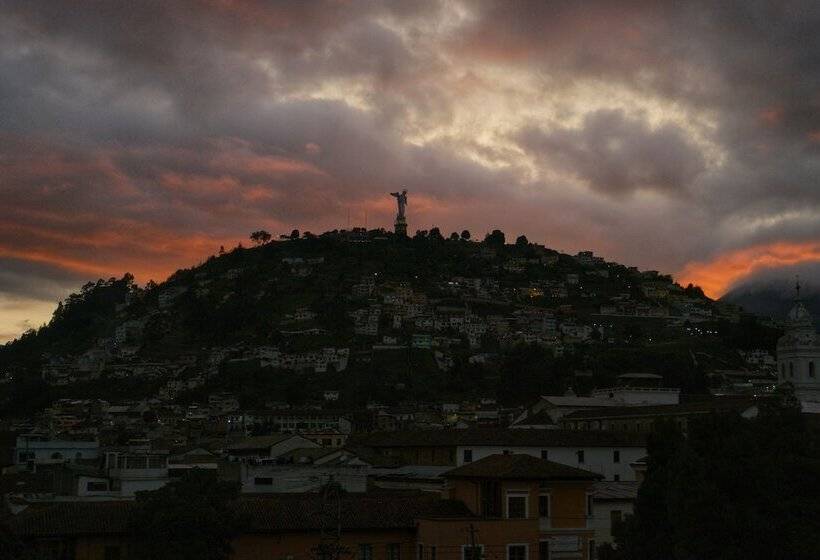 Hotel Illa Experience