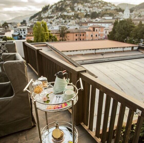 Hotel Illa Experience