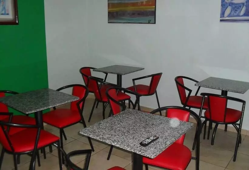 هتل Niterói