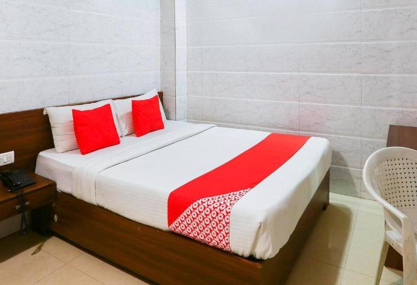 Hotel Oyo Flagship Vadapalani Avm Studio 2